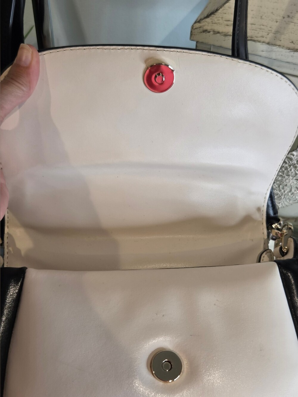 Kate Spade Black/Cream Puffy Leather Top Handle Crossbody Bag Like New EUC - Picture 11 of 15